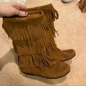 Minnetonka fringe boots